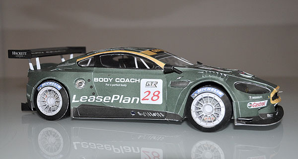 Aston_Martin_DBR9_03.jpg