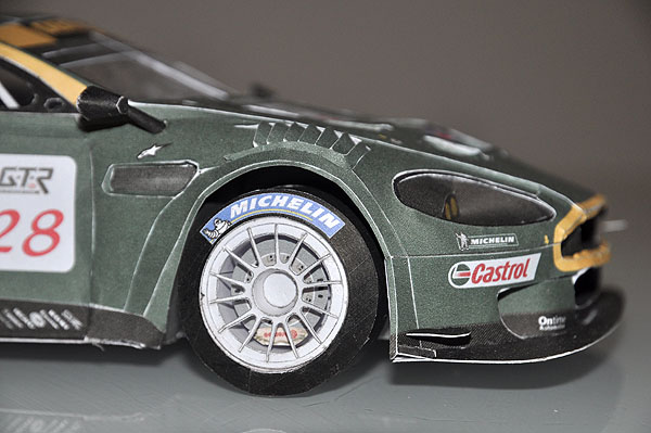 Aston_Martin_DBR9_04.jpg