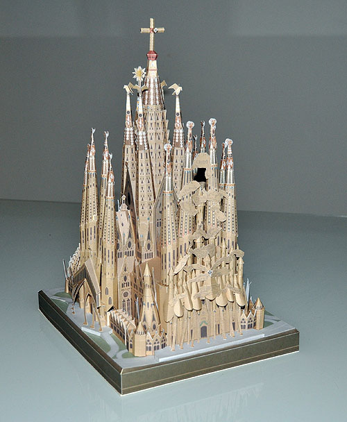 Sagrada_Familia_01.jpg