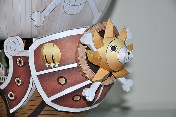 Thousand_Sunny_02.jpg