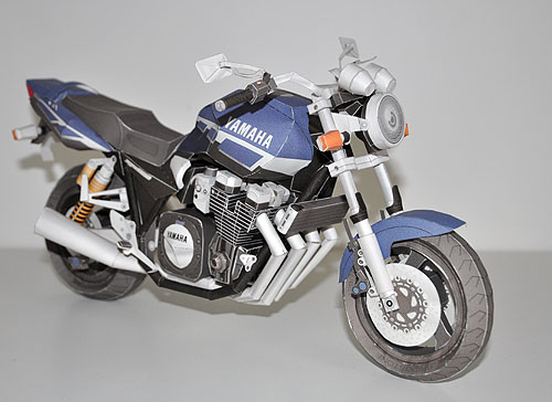 Yamaha XJR1300 03.JPG