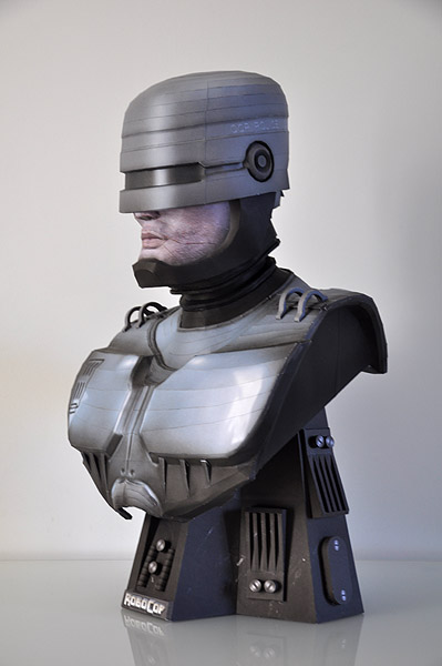 robocop02.jpg